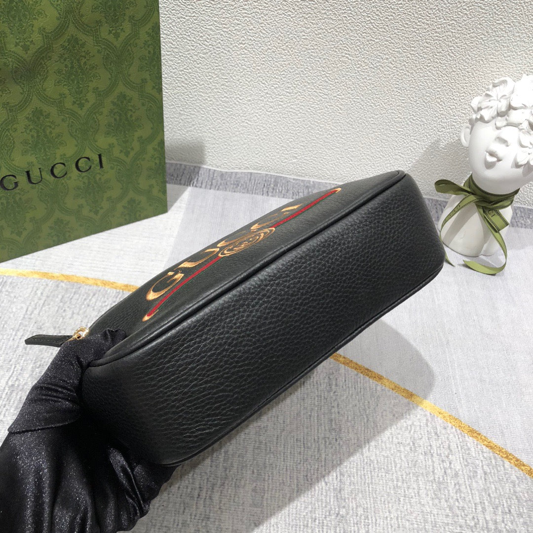 Gucci Messenger Bag