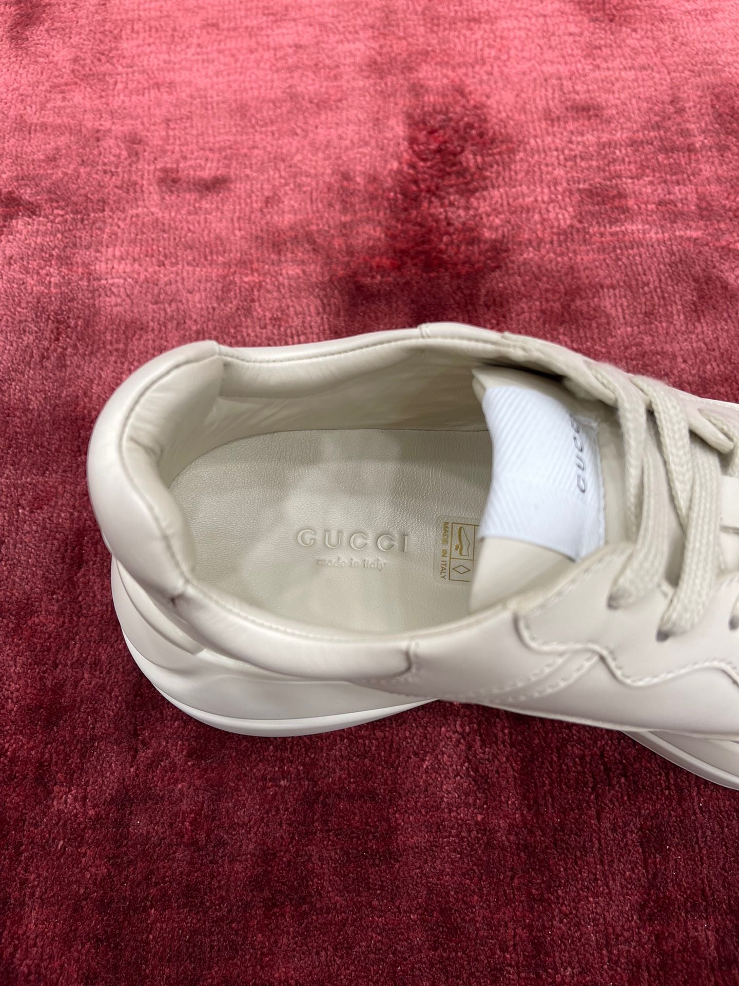 Gucci Sneakers