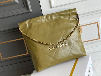 Chanel 23A 22Bag (37cm)