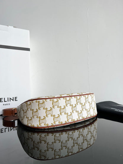 Celine Triomphe Hobo