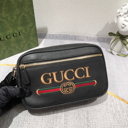Gucci Messenger Bag