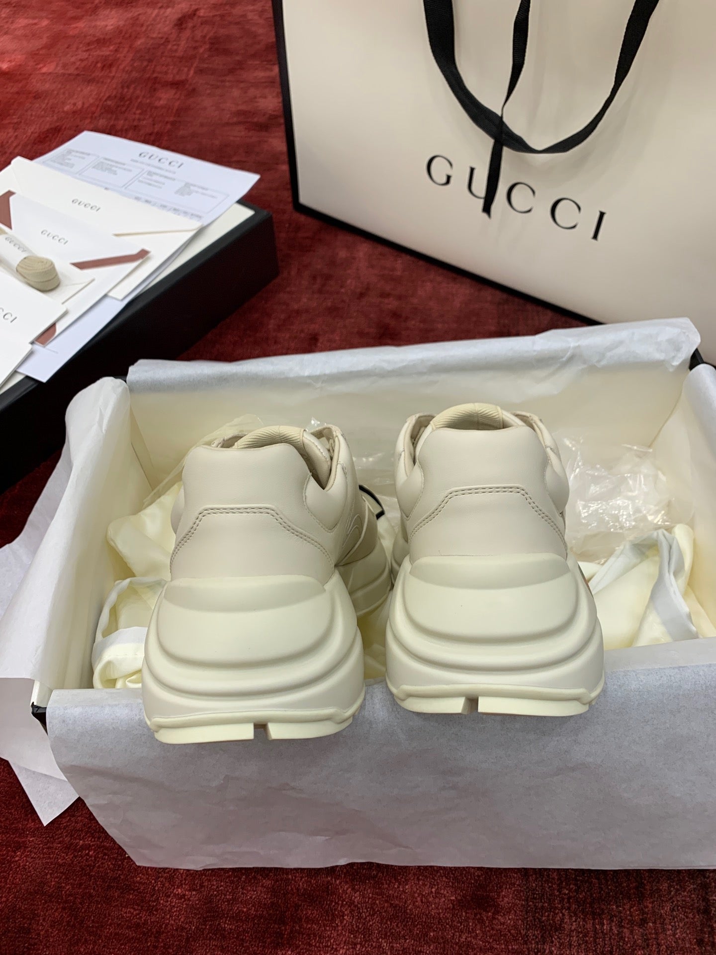 Gucci Sneakers