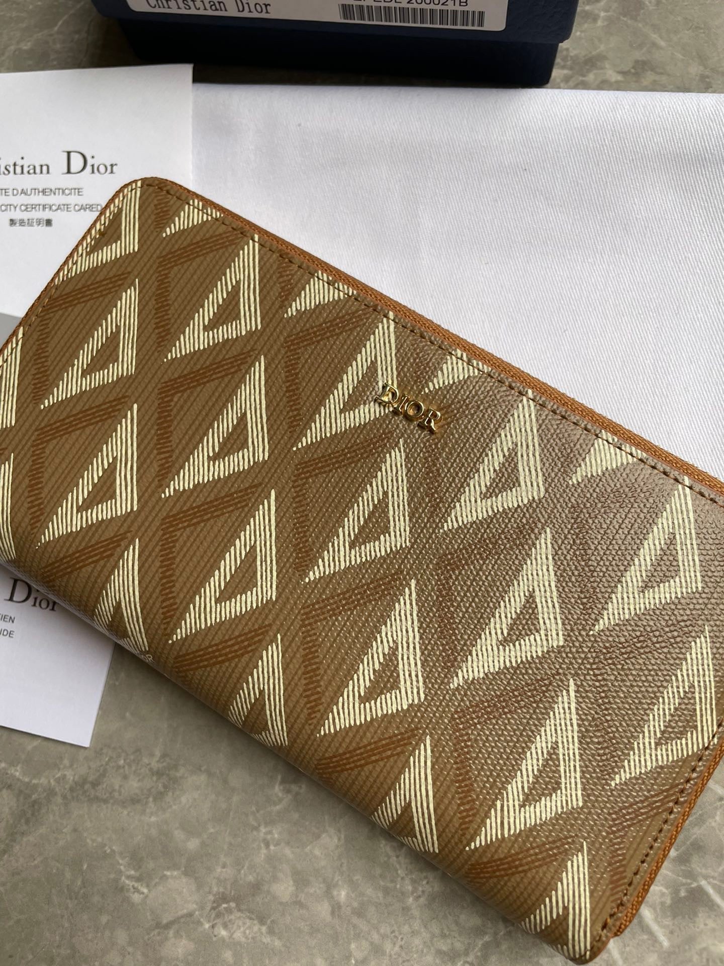 Dior Wallet