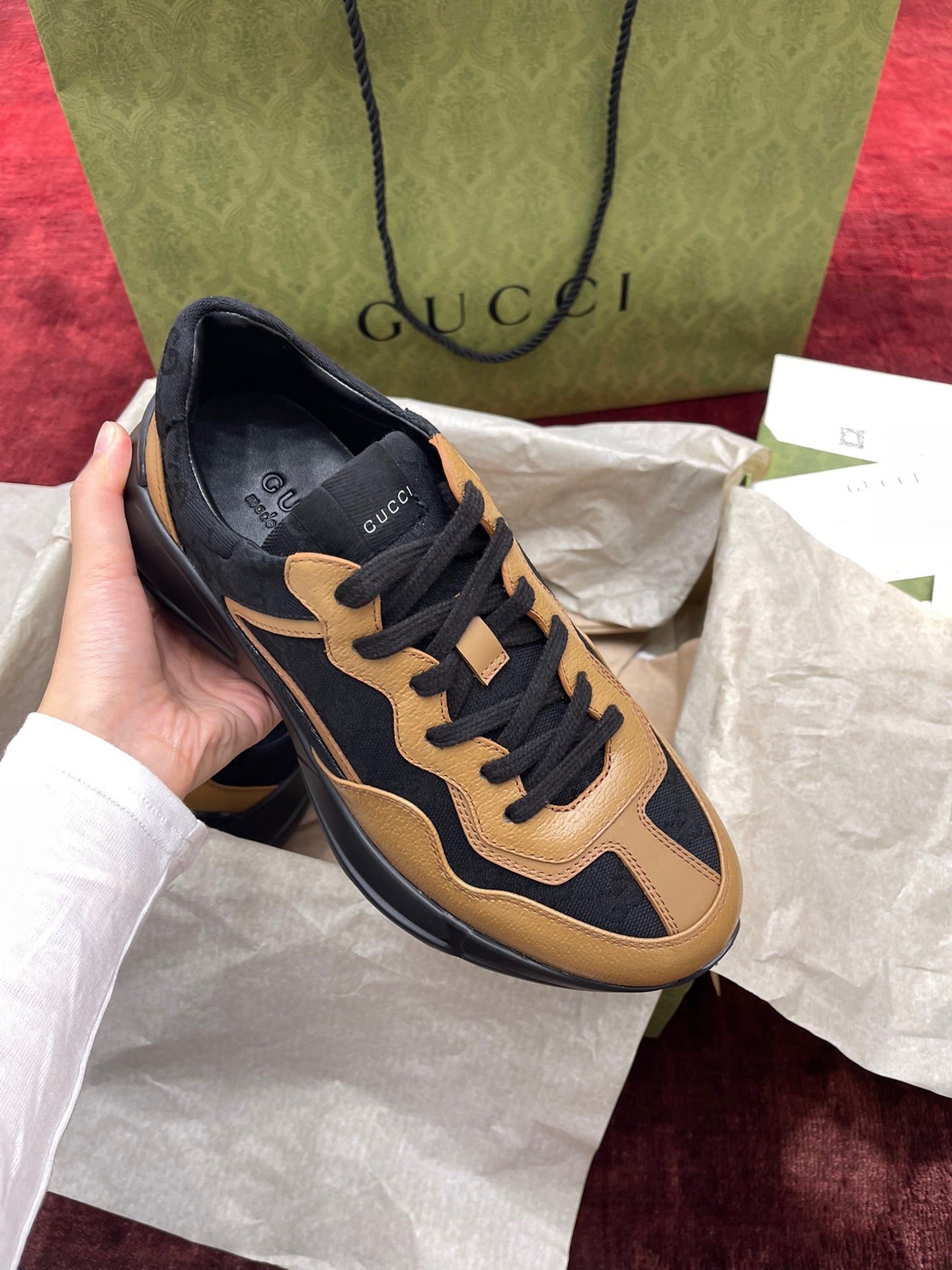 Gucci Sneakers