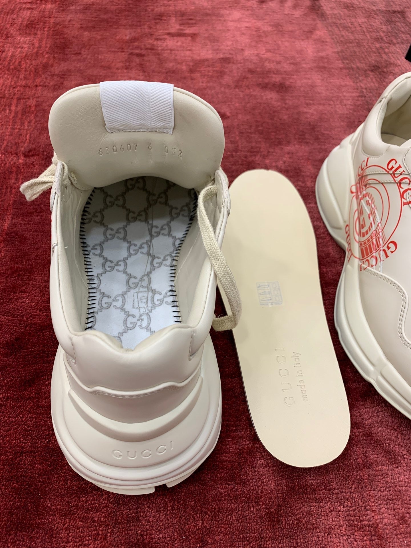 Gucci Sneakers