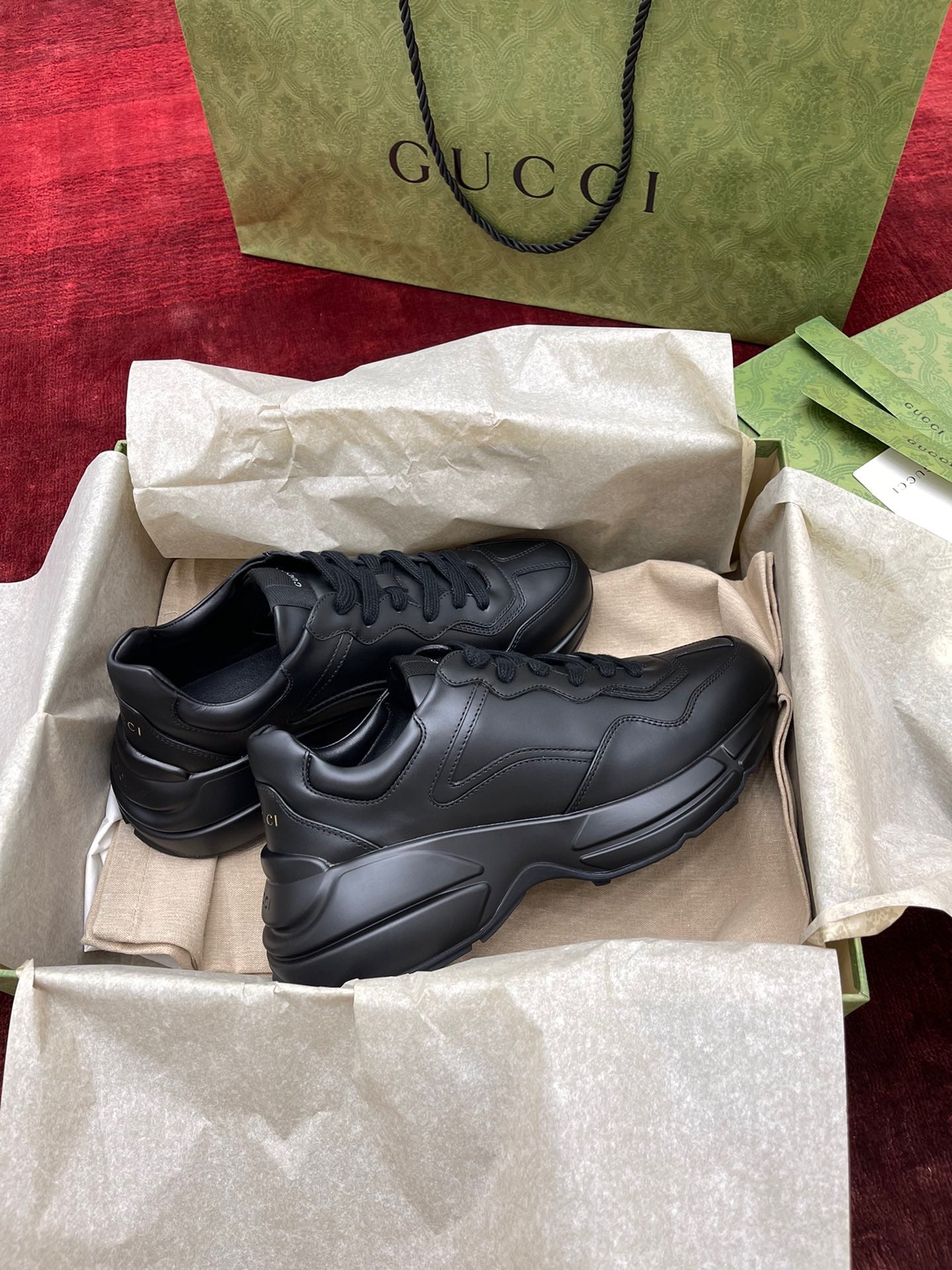 Gucci Sneakers