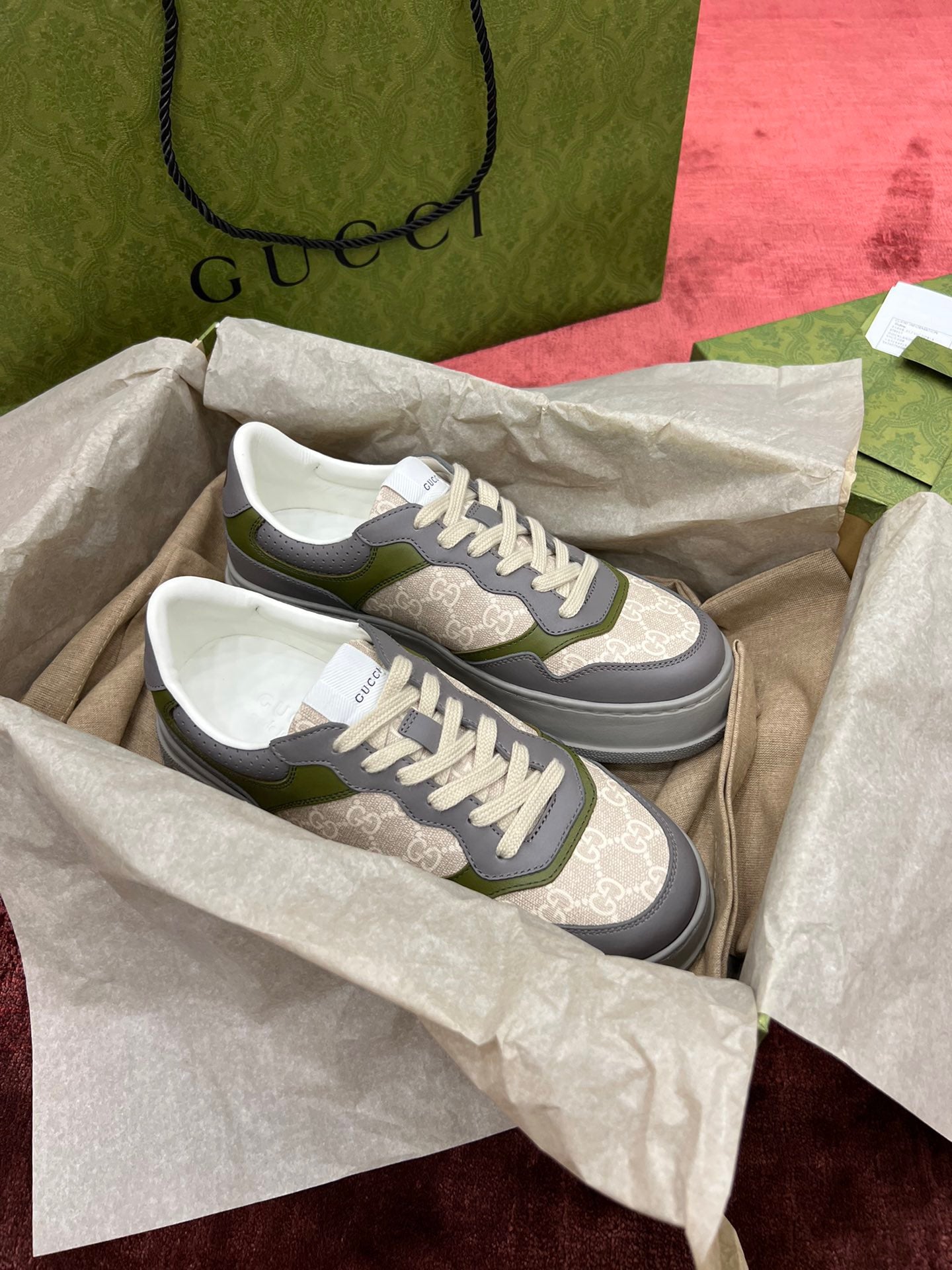 Gucci Sneakers