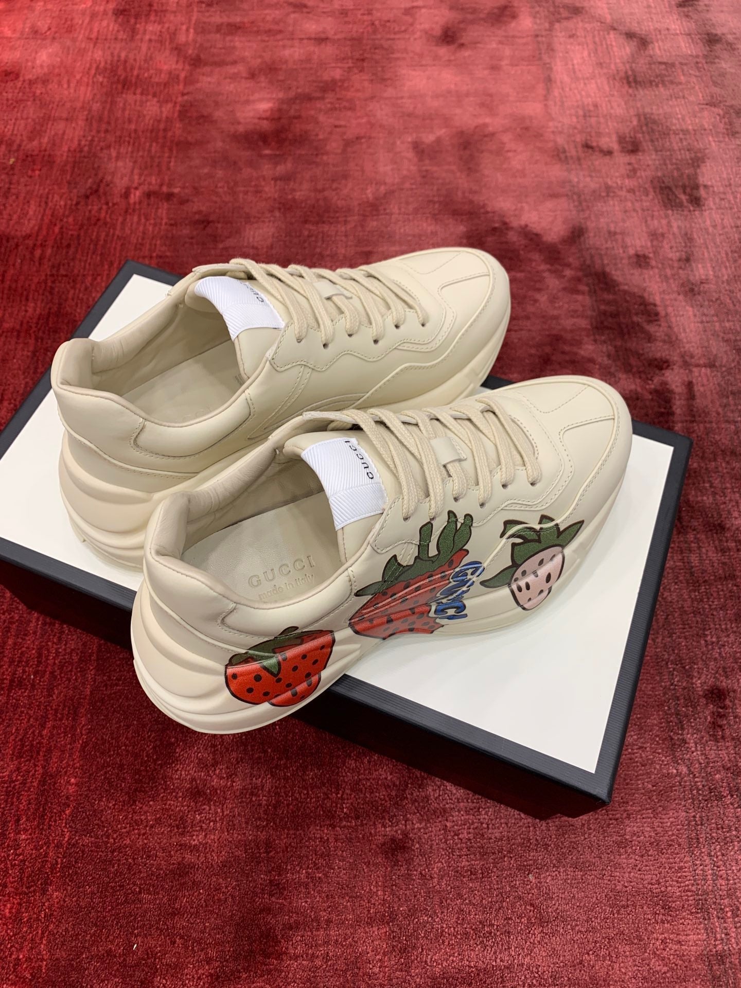Gucci Sneakers