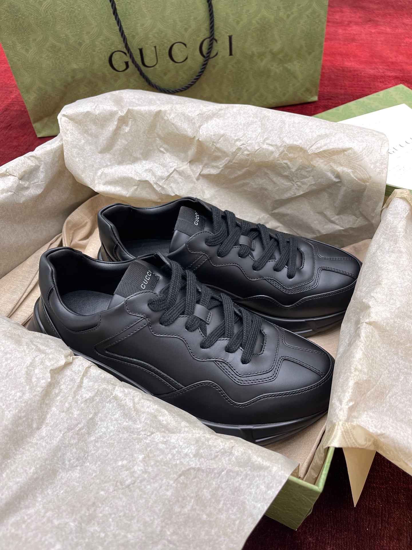 Gucci Sneakers