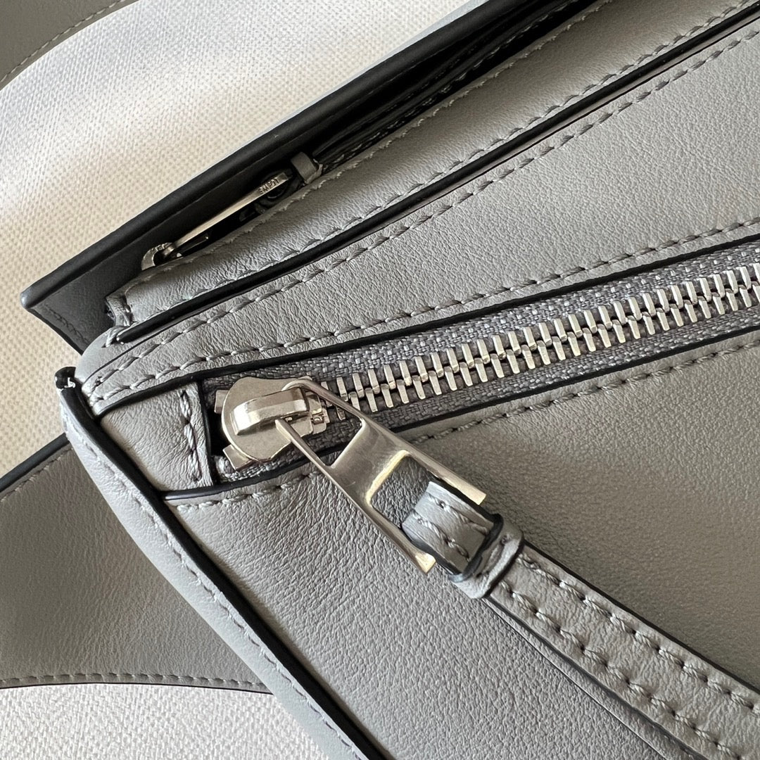 Loewe Puzzle Bag