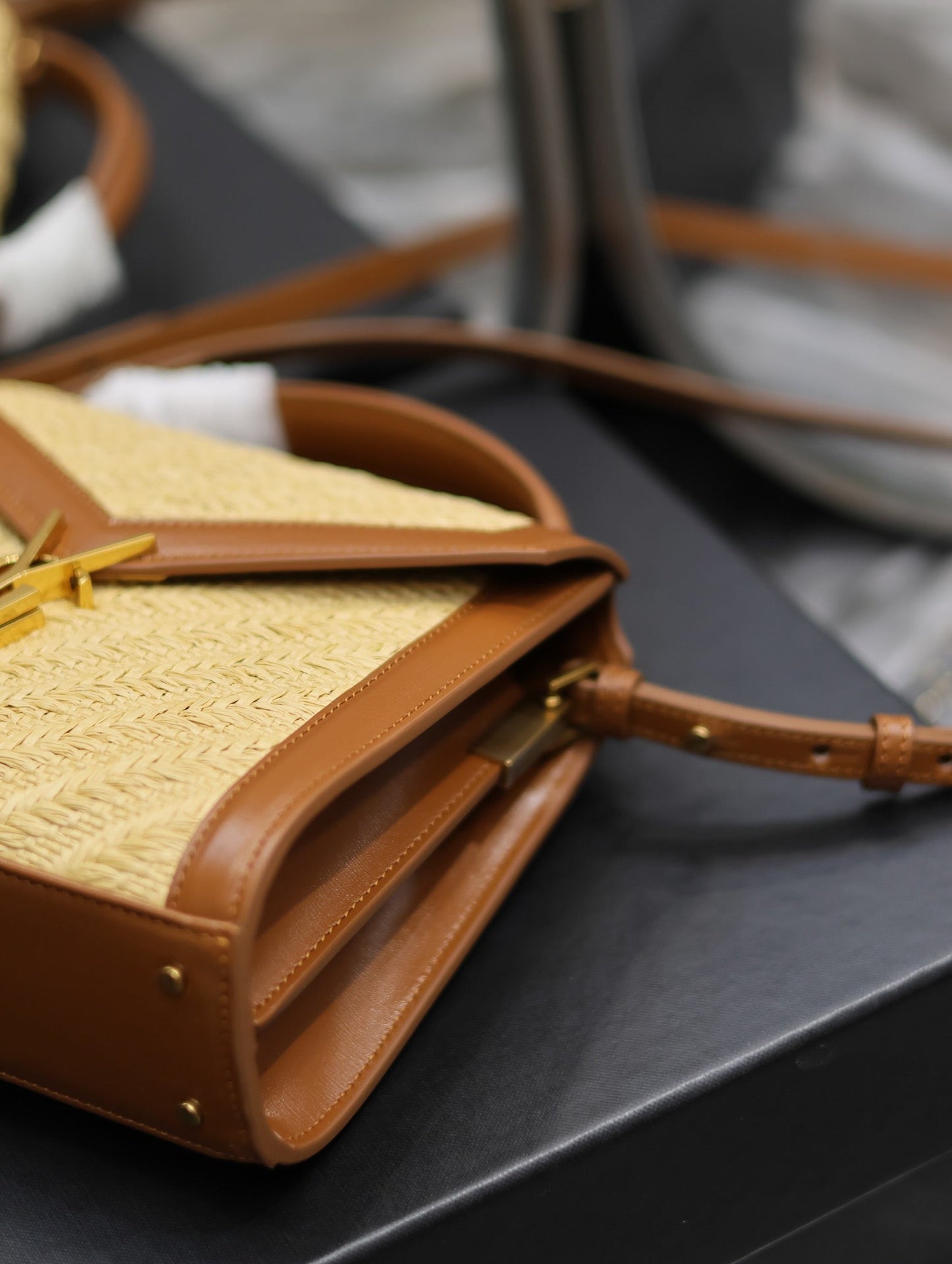 YSL Cassandra