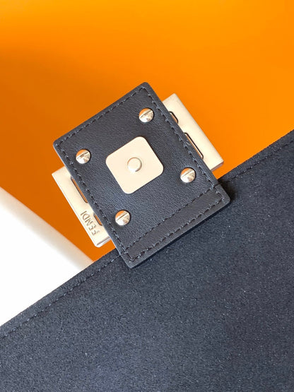 Fendi Baguette
