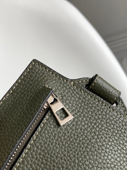 Loewe Sling Bag