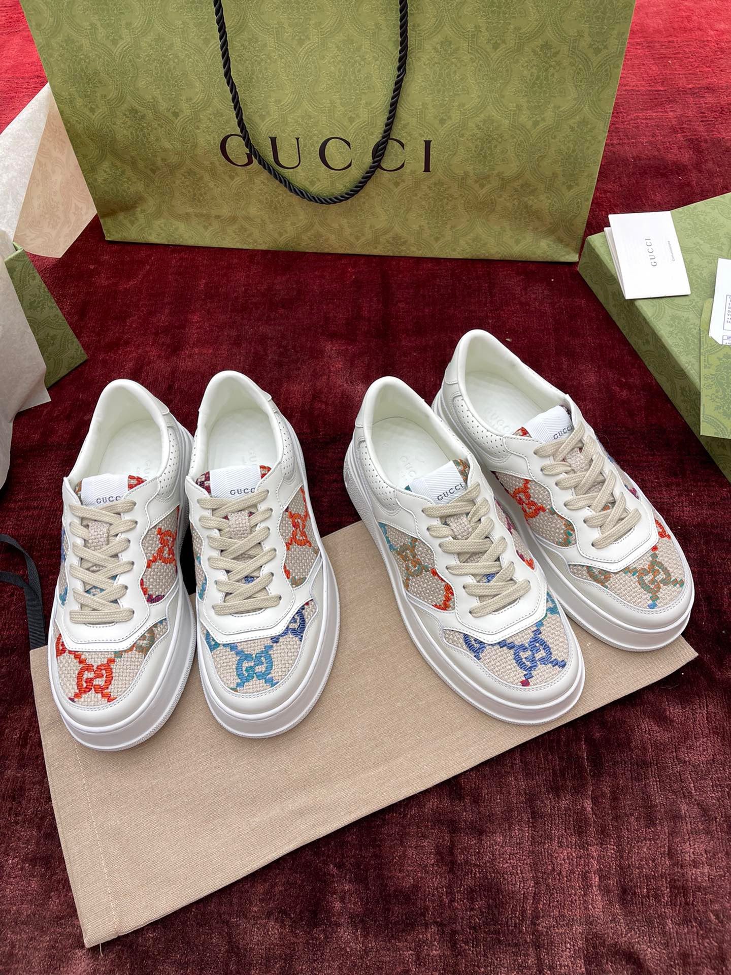 Gucci Sneakers