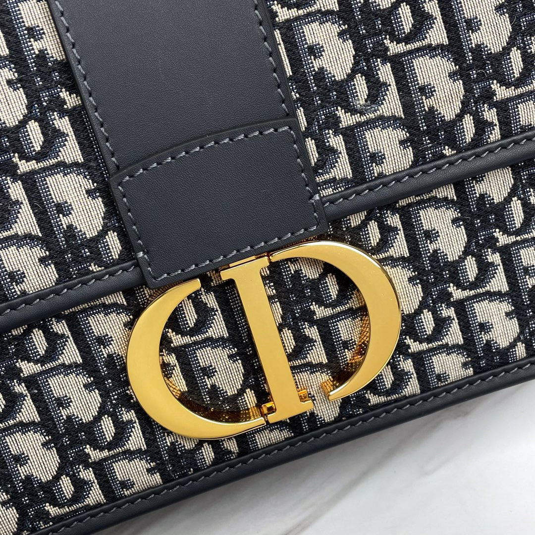 Dior Montaigne