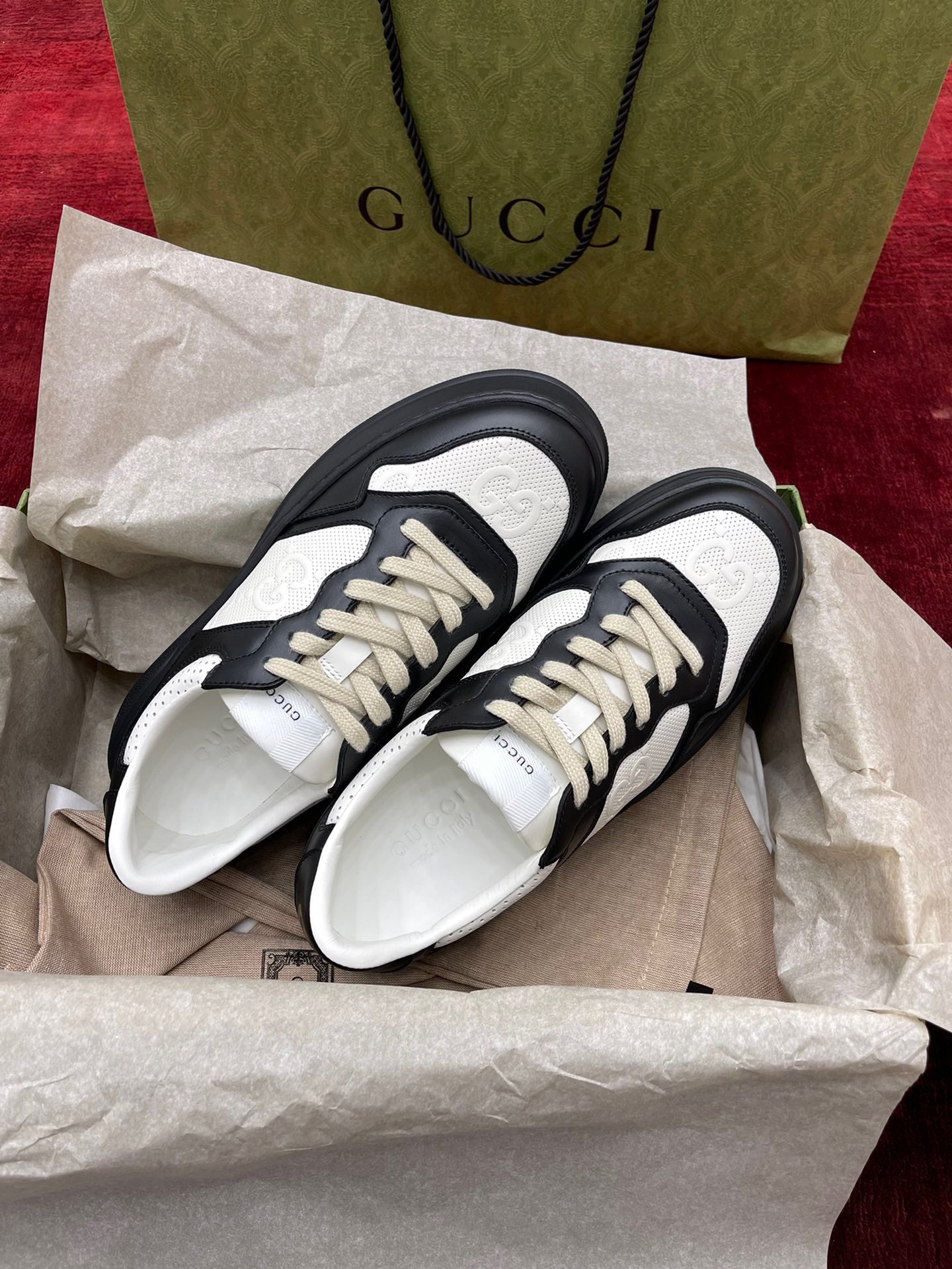 Gucci Sneakers