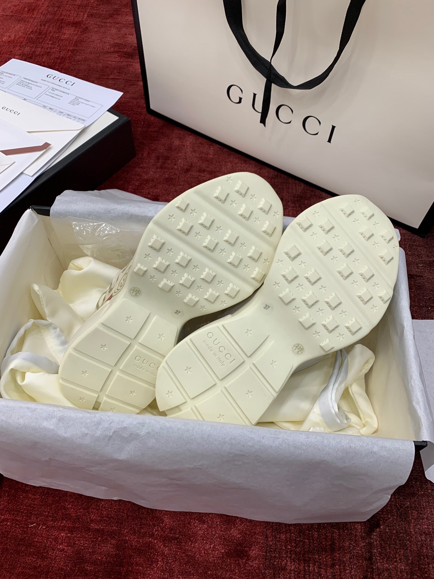 Gucci Sneakers