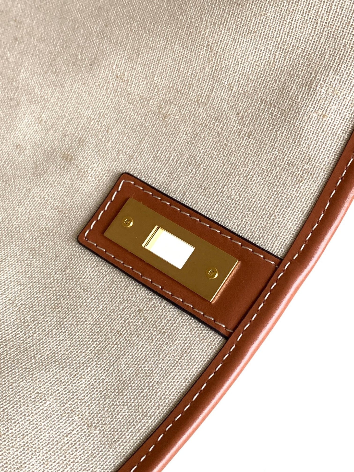 Celine 16 Bucket
