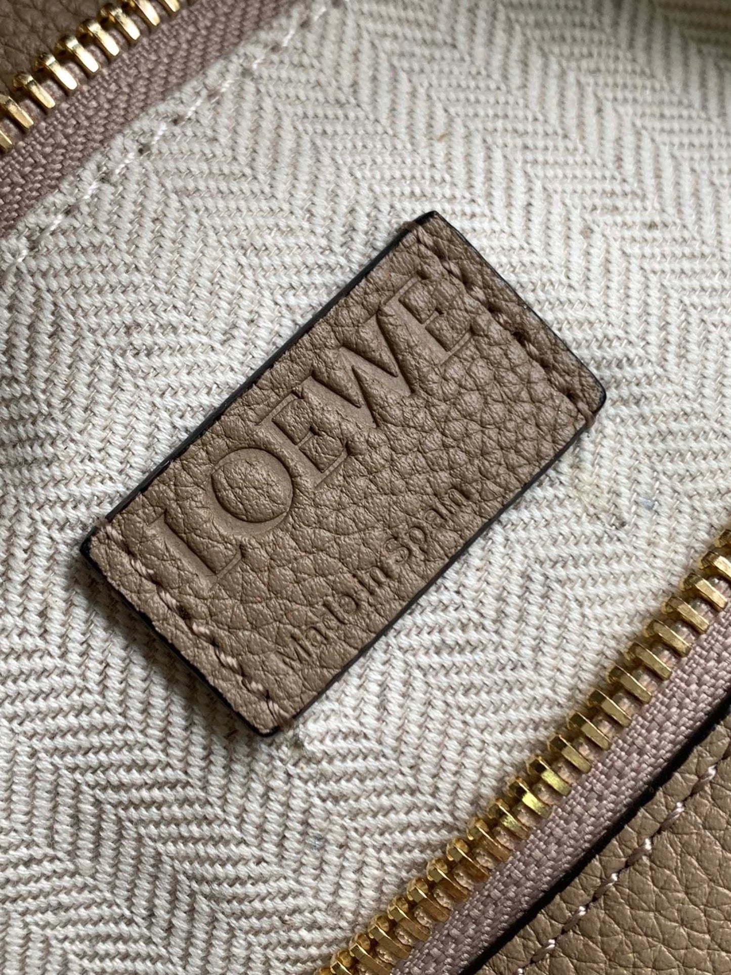Loewe Puzzle Bag