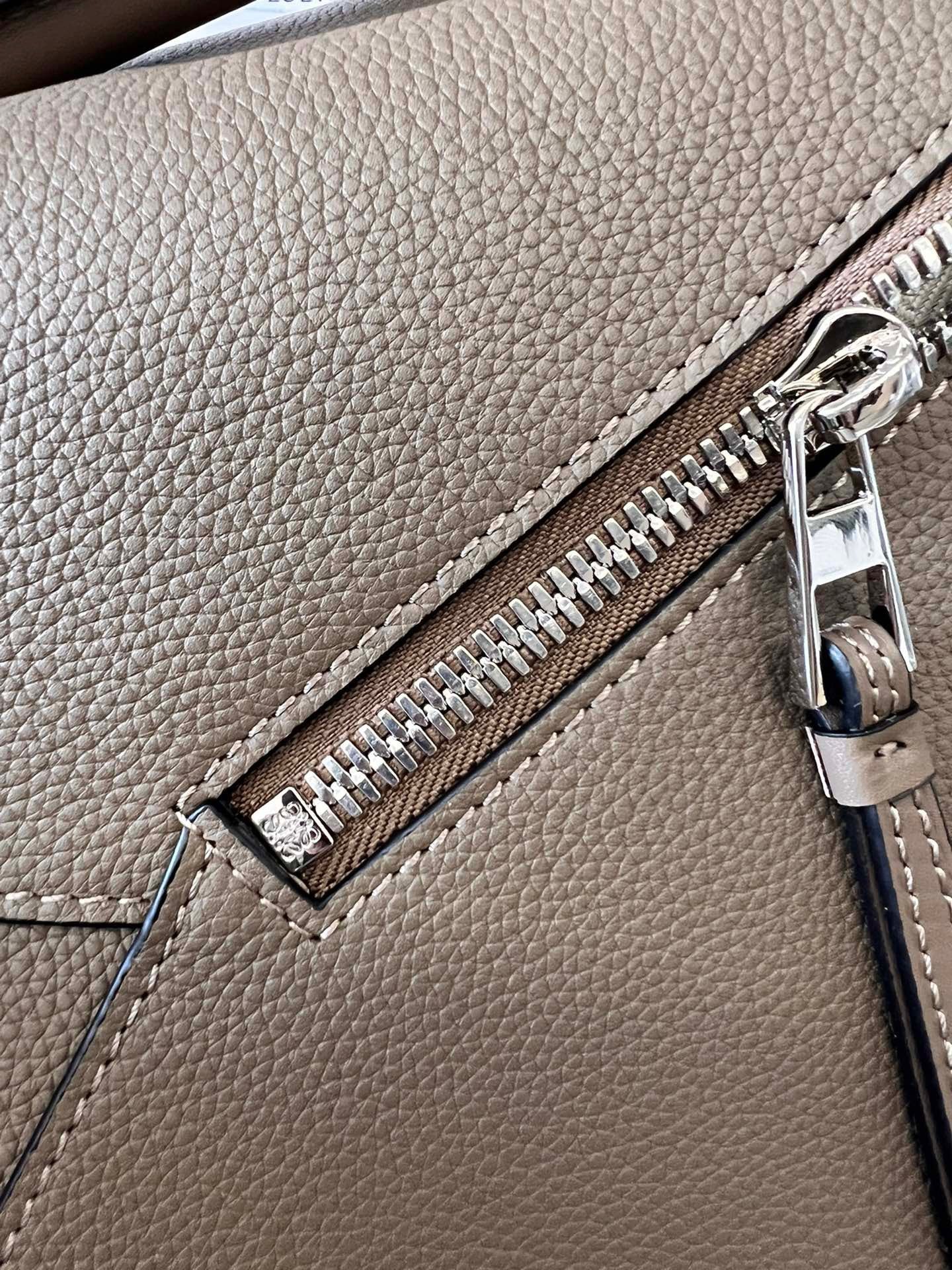 Loewe Puzzle Bag