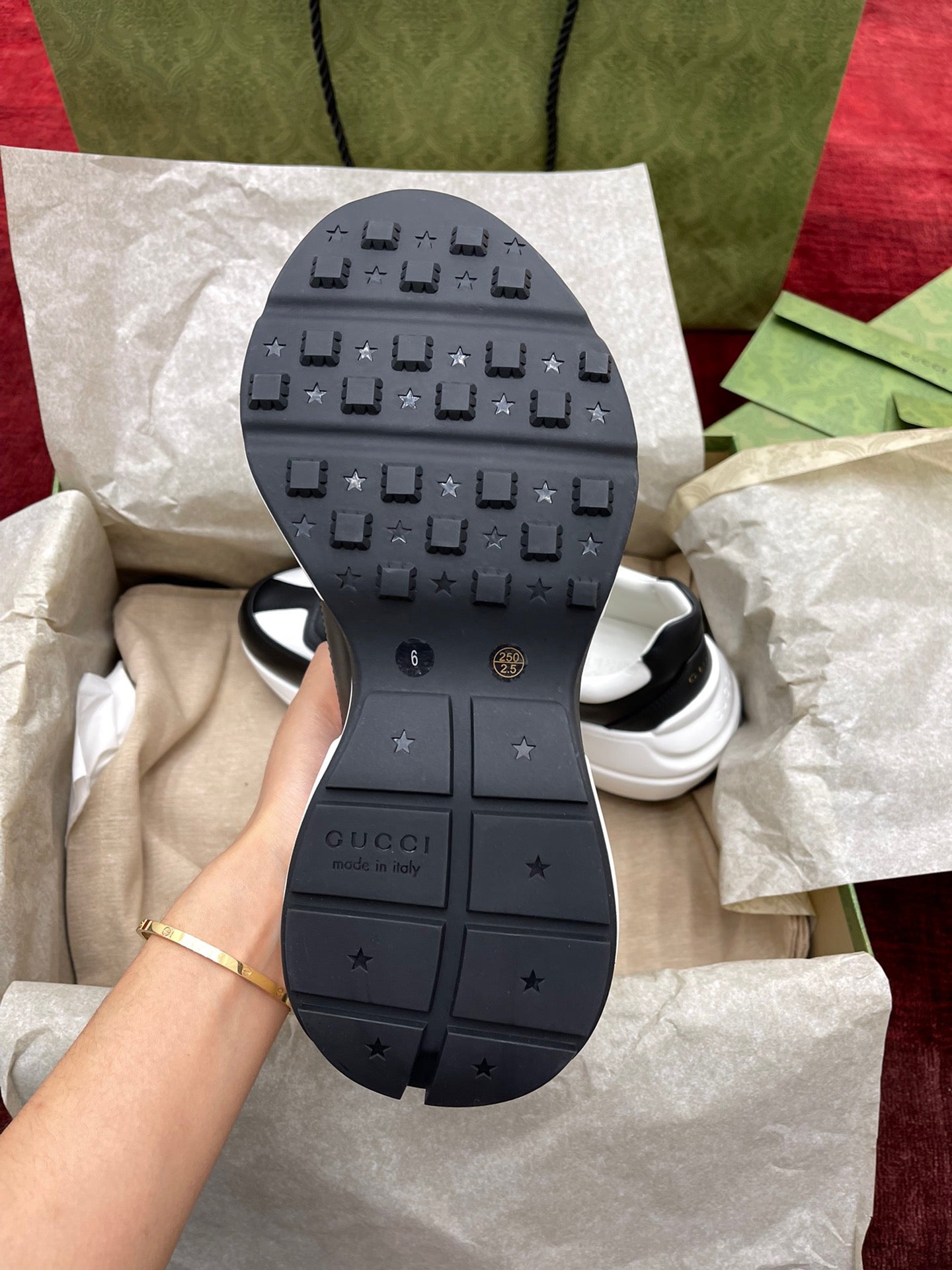 Gucci Sneakers